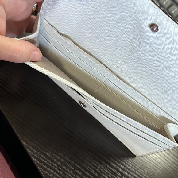 Michael Kors Wallet - Picture 5 of 10